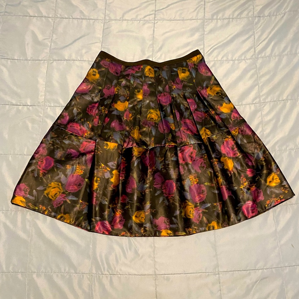 The Limited fit&flare floral skirt - modified